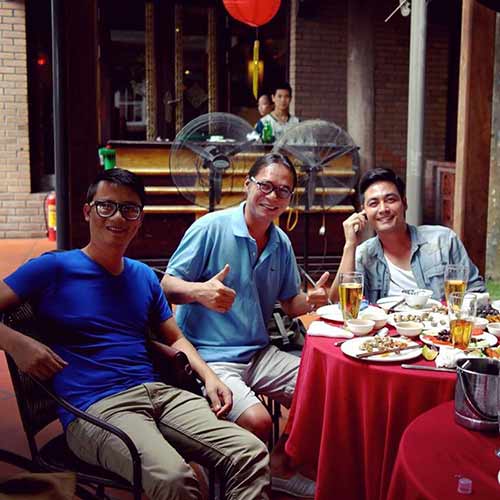 Trần Lực tung clip tự quay con trai chế nhạc Hoàng Bách - 3