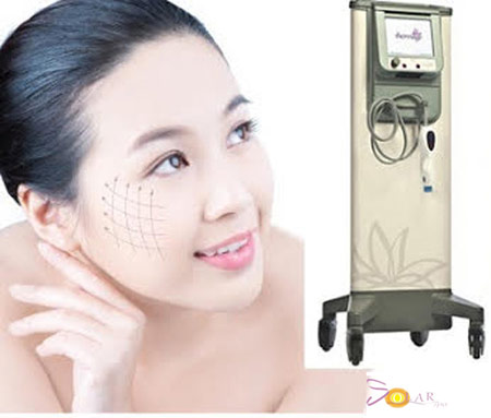 Níu giữ tuổi xuân với công nghệ căng da mặt - 1