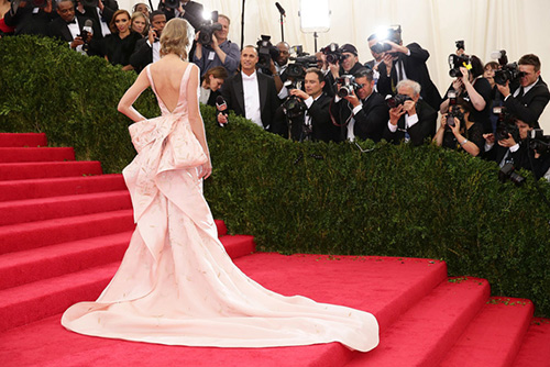 Top váy hở lưng đẹp nhất thảm đỏ Hollywood 2014 - 1