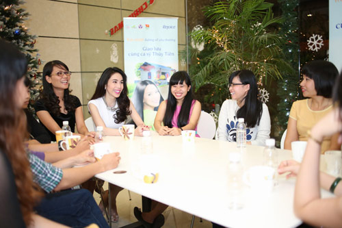 Thuỷ Tiên tiết lộ về lễ cưới tại quê nhà - 1