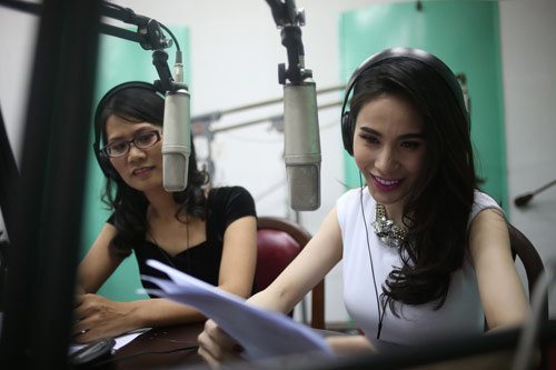 Thuỷ Tiên tiết lộ về lễ cưới tại quê nhà - 3