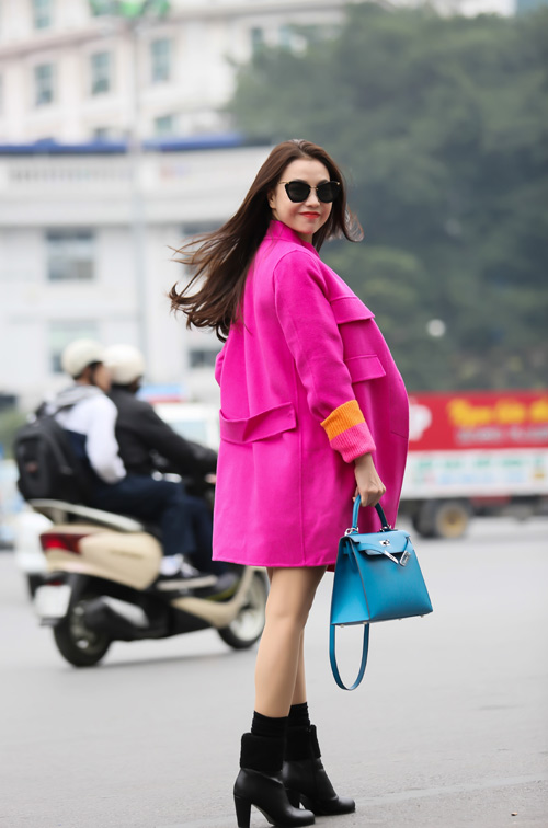 Trà Ngọc Hằng rực rỡ xuống phố mùa Đông Hà Nội - 5