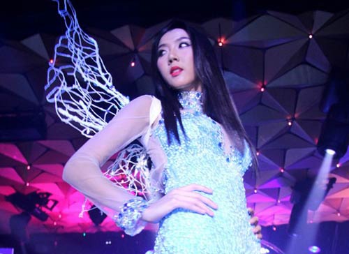 Sao Việt xấu - đẹp khi tập tành làm quot;thiên thần nội yquot; - 9