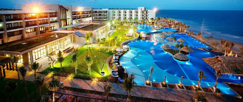 Từ resort cao cấp đến nhà tranh trong phim Thái Hòa - 1