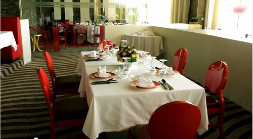 Từ resort cao cấp đến nhà tranh trong phim Thái Hòa - 4