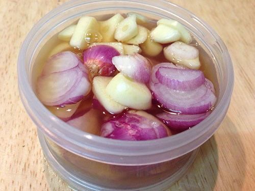 Uống nước tỏi mật ong, con hết ho tức thì - 5