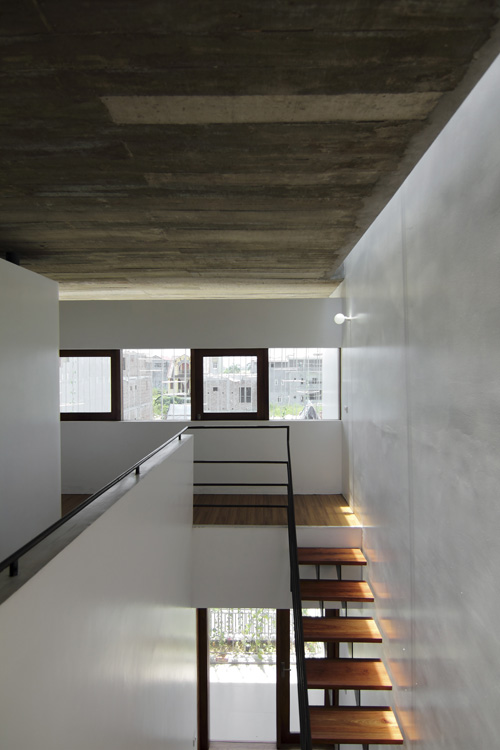 Nghệ An: Vợ chồng nghỉ hưu xây nhà xanh mướt mặt tiền rau - 17