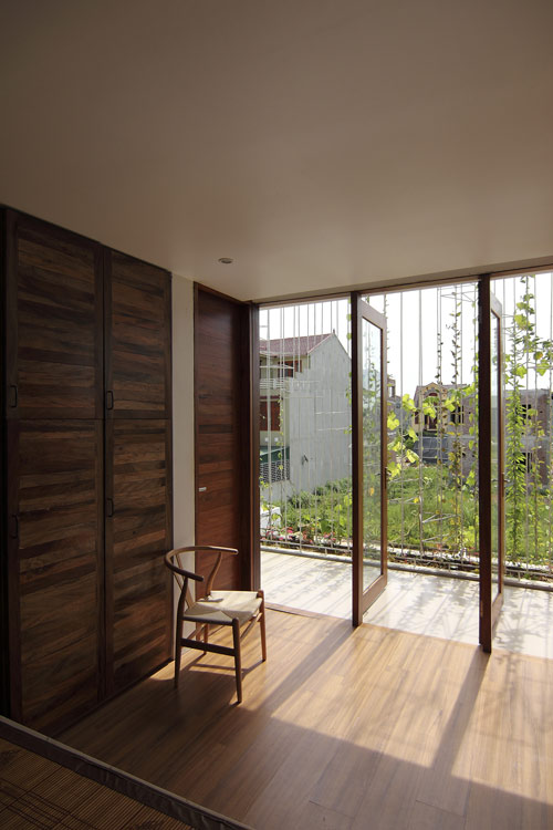 Nghệ An: Vợ chồng nghỉ hưu xây nhà xanh mướt mặt tiền rau - 18