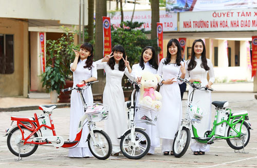 Phụ huynh khuyến khích con tiết kiệm 500.000 đồng khi mua xe điện - 3