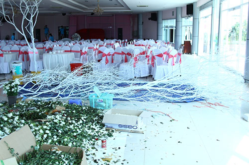 Thủy Tiên - Công Vinh tụng kinh Bát Dương trước ngày cưới - 7