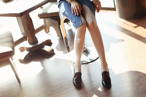 Những kiểu legging giúp đôi chân thon gọn bất ngờ - 10