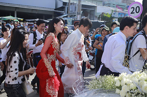 Thủy Tiên - Công Vinh hạnh phúc trao nhẫn cưới - 23