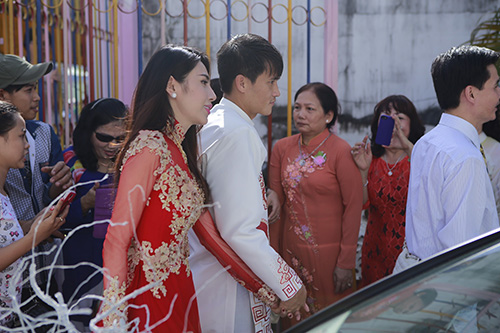 Thủy Tiên - Công Vinh hạnh phúc trao nhẫn cưới - 24