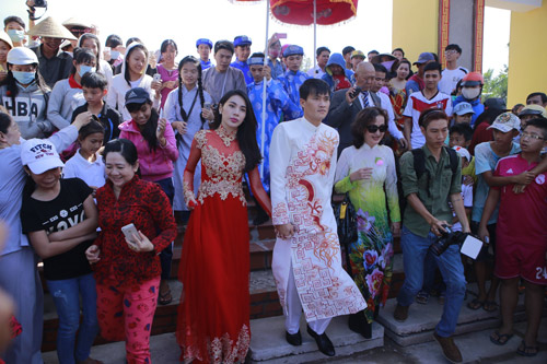 Thủy Tiên - Công Vinh hạnh phúc trao nhẫn cưới - 16