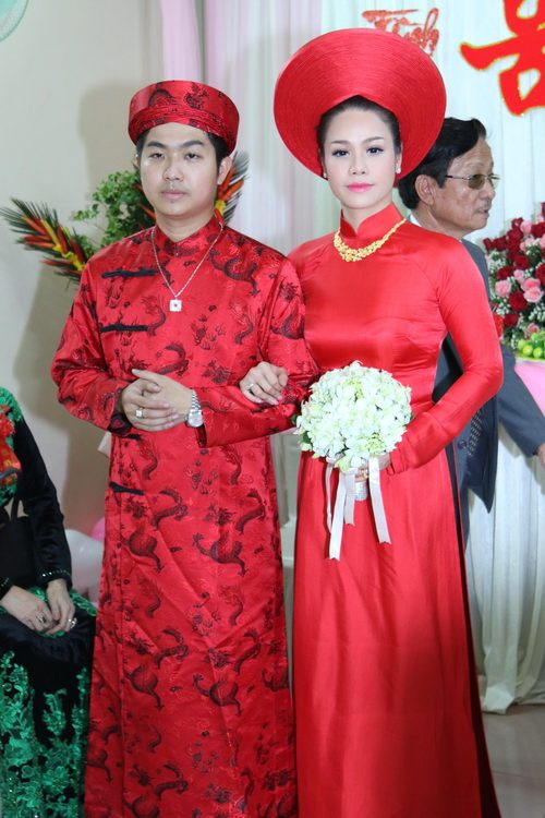 Nhật Kim Anh đẹp rạng ngời trong lễ rước dâu - 10