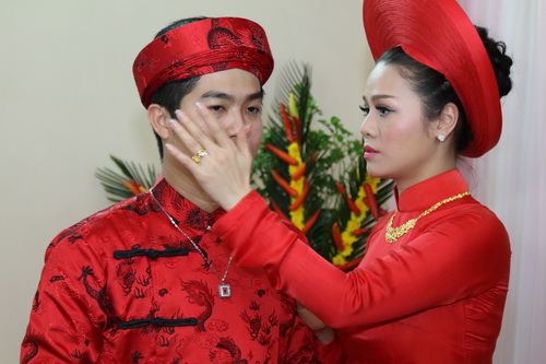 Nhật Kim Anh đẹp rạng ngời trong lễ rước dâu - 14