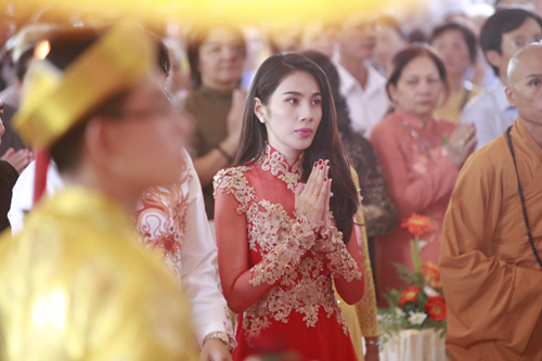 Thủy Tiên - Công Vinh hạnh phúc trao nhẫn cưới - 13