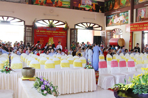 Thủy Tiên - Công Vinh hạnh phúc trao nhẫn cưới - 8