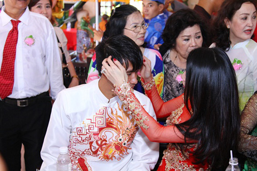 Thủy Tiên - Công Vinh hạnh phúc trao nhẫn cưới - 10