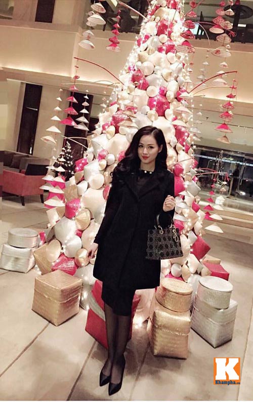 Fan bất ngờ khi Tâm Tít đính hôn với chồng đại gia - 4