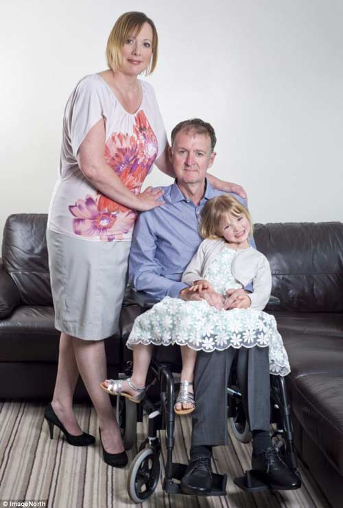 Mắc bệnh hiểm nghèo, bố kì công làm video gửi con gái - 1