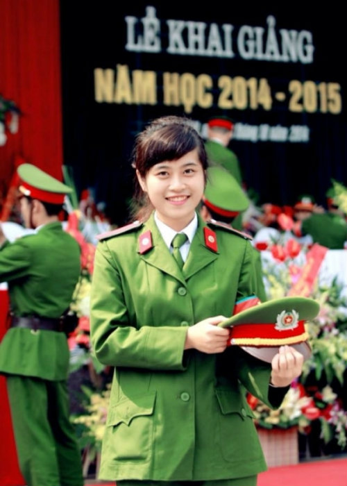 Những nữ sinh cảnh sát làm chao đảo cộng đồng mạng 2014 - 1