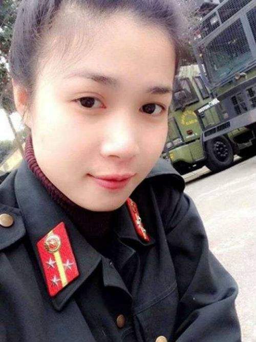 Những nữ sinh cảnh sát làm chao đảo cộng đồng mạng 2014 - 14