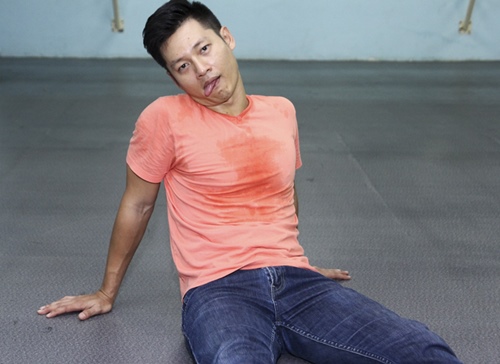 Jennifer Phạm đi chân trần tập nhảy với Dương Triệu Vũ - 6