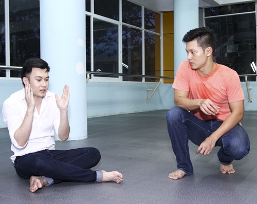 Jennifer Phạm đi chân trần tập nhảy với Dương Triệu Vũ - 8