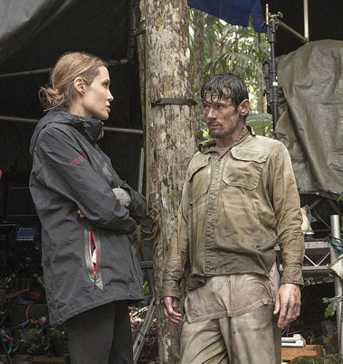 Angelina Jolie gầy trơ xương vì nhịn ăn để làm phim - 6