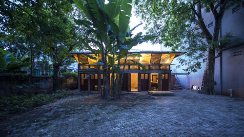 Những ngôi nhà tre mộc mạc ở quận Hoàn Kiếm, Hà Nội - 11