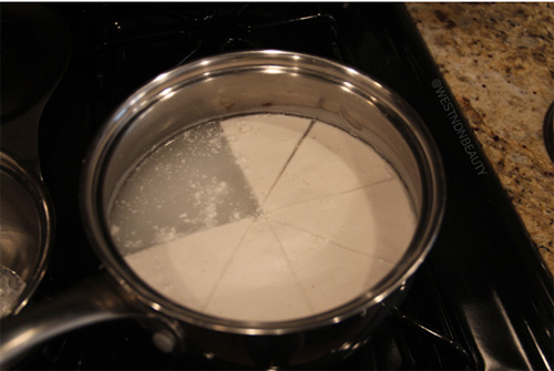 Mách mẹ cách làm dầu dừa trị má nẻ cho bé yêu - 6