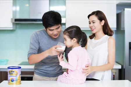 Khám phá 3 bí quyết nuôi dạy con của Lưu Hương Giang - 4