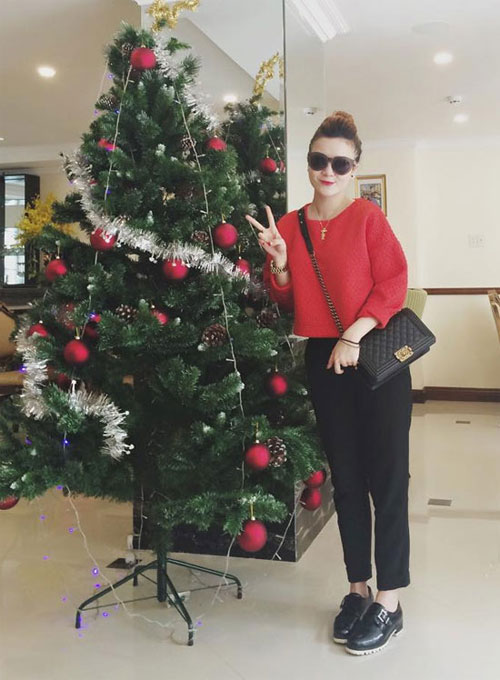 Tuần qua: Sao Việt xinh lung linh đón Giáng sinh - 1