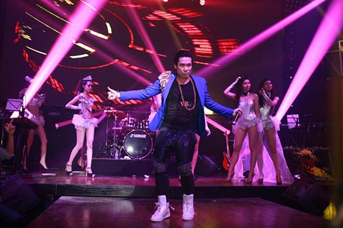 Khánh Phương xuất hiện ấn tượng sau scandal - 7