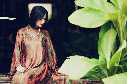 Hoa hậu quý bà cổ điển trong thiết kế áo dài xưa - 2