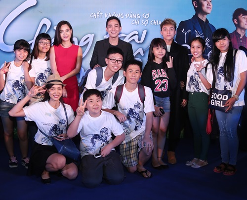 Sơn Tùng M-TP lạnh lùng đi quảng bá phim - 7