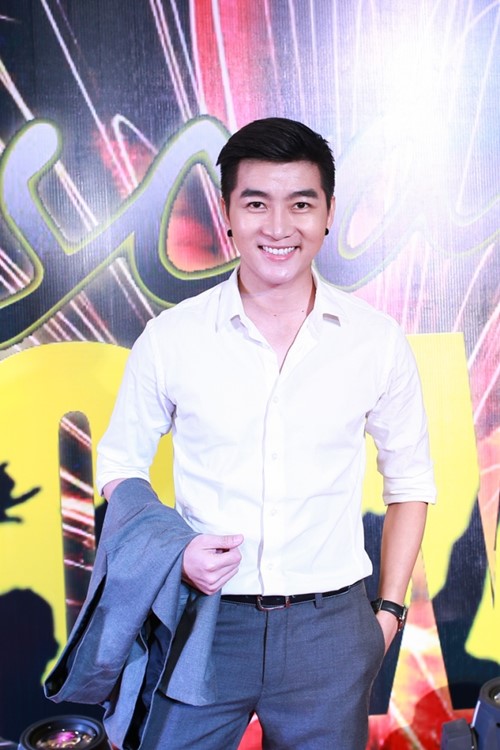 Hương Giang Idol ngại ngùng khi được bạn trai Việt kiều hôn - 11