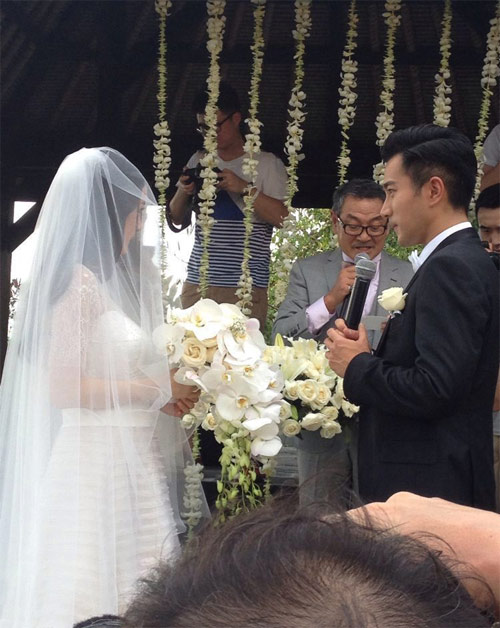 Váy cưới đẹp như mơ của sao Hoa ngữ năm 2014 - 16