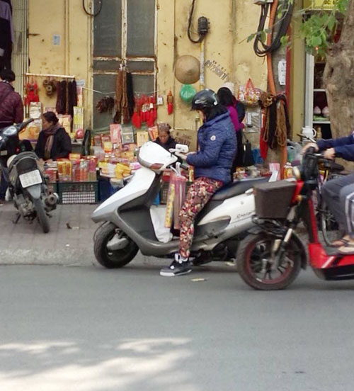 Dịch vụ đổi tiền lẻ ‘chém đẹp’ gần Tết Nguyên Đán - 2