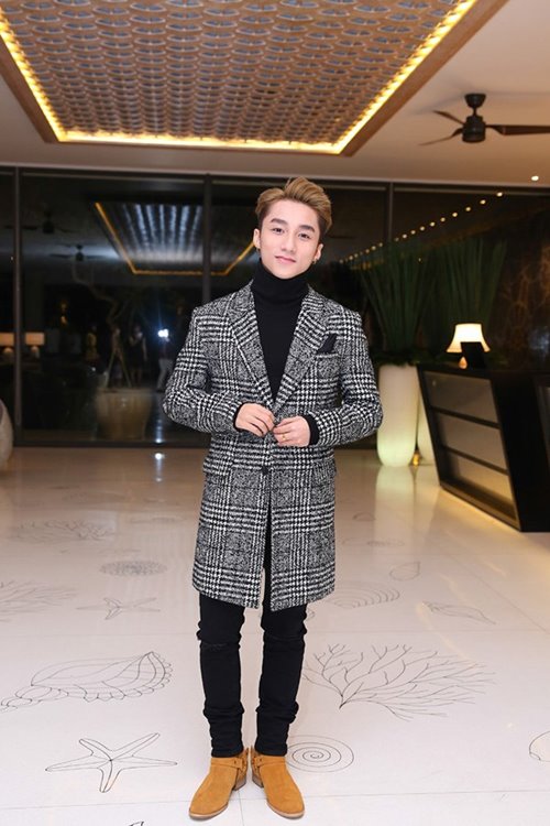 Những bộ cánh thách đố thời tiết của Sơn Tùng M-TP - 6