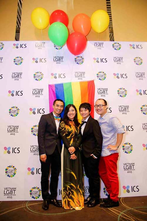 5 cặp đôi LGBT đáng chú ý nhất tại Việt Nam trong năm 2014 - 7
