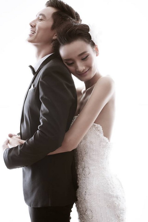 Lê Thúy: quot;Tôi cưới chồng sớm hơn dự địnhquot; - 3