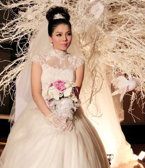 quot;Ăn cơm trước kẻngquot;, sao Việt vẫn khéo che bụng bầu - 13