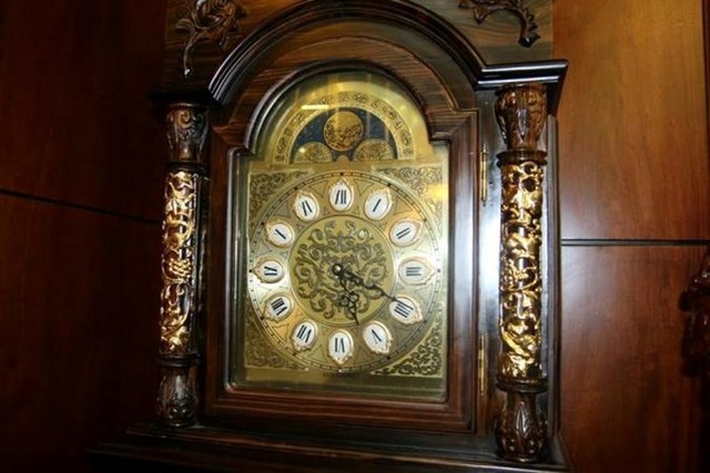 Đo độ “khủng” của những biệt thự được dát vàng ở Hà Nội - 15