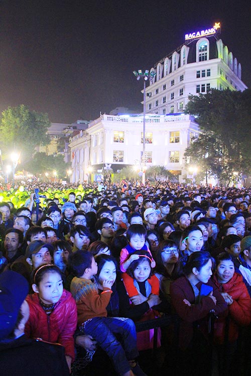 Không khí hân hoan chào đón năm mới 2015 trên cả nước - 7