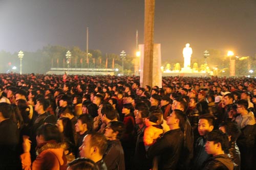 Không khí hân hoan chào đón năm mới 2015 trên cả nước - 14