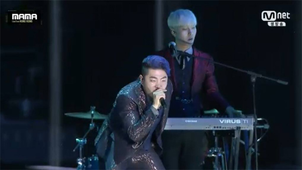 Big Bang quot;ẵmquot; 4 giải thưởng danh giá nhất tại MAMA 2015 - 32