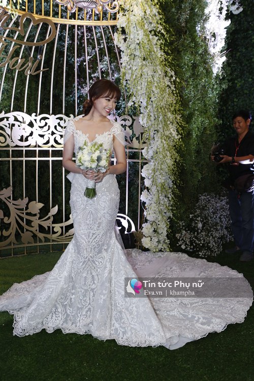 Trấn Thành - Hari Won mặc trang phục dân tộc Việt - Hàn, rưng rưng nước mắt - 37