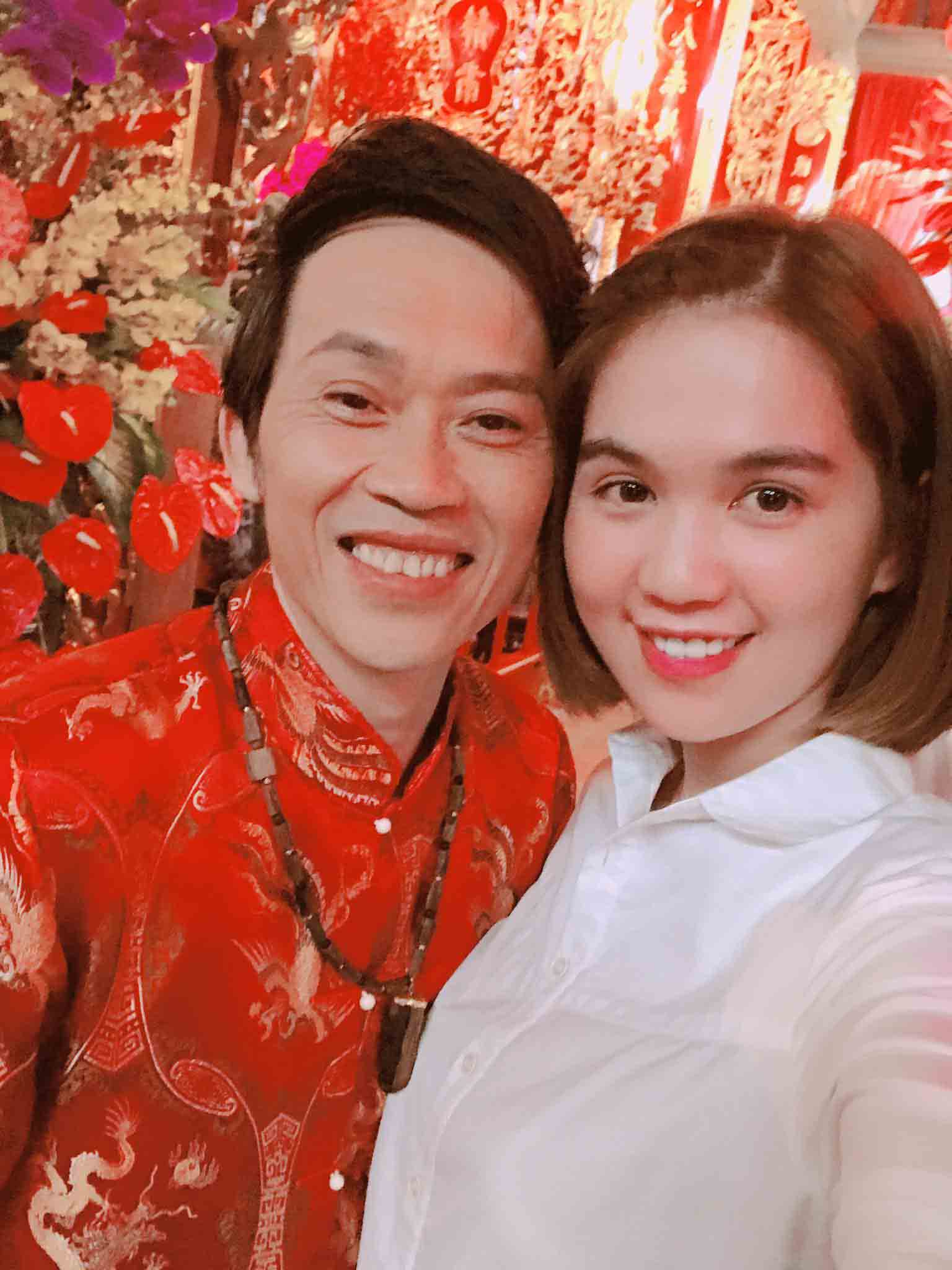 Ngọc Trinh cùng dàn sao Việt đến nhà thờ tổ của Hoài Linh viếng lễ - 2